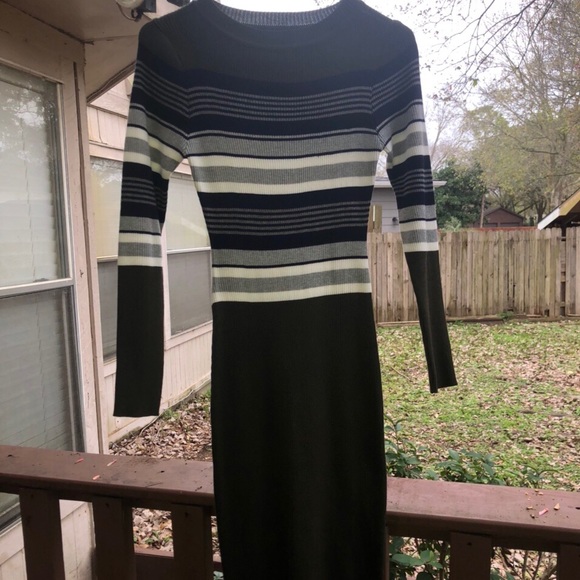 Fashion nova dress - Picture 2 of 2